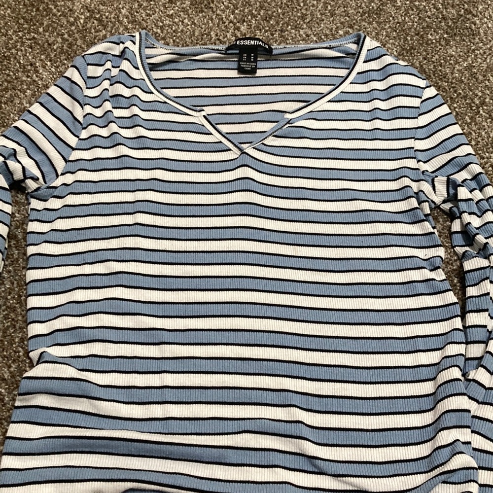 long sleeve blue white and black crop top its  a medium only worn once